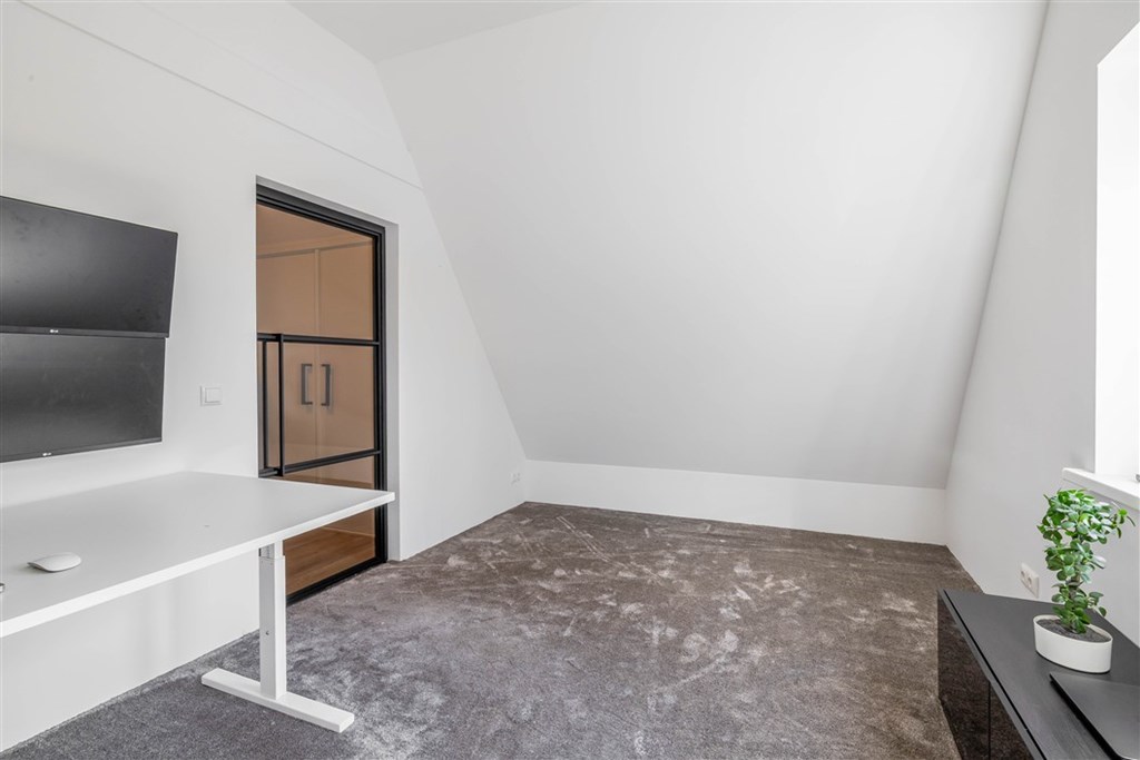 Property 28