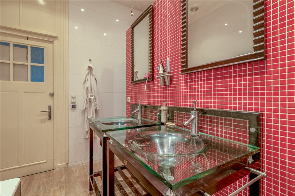 Property 32