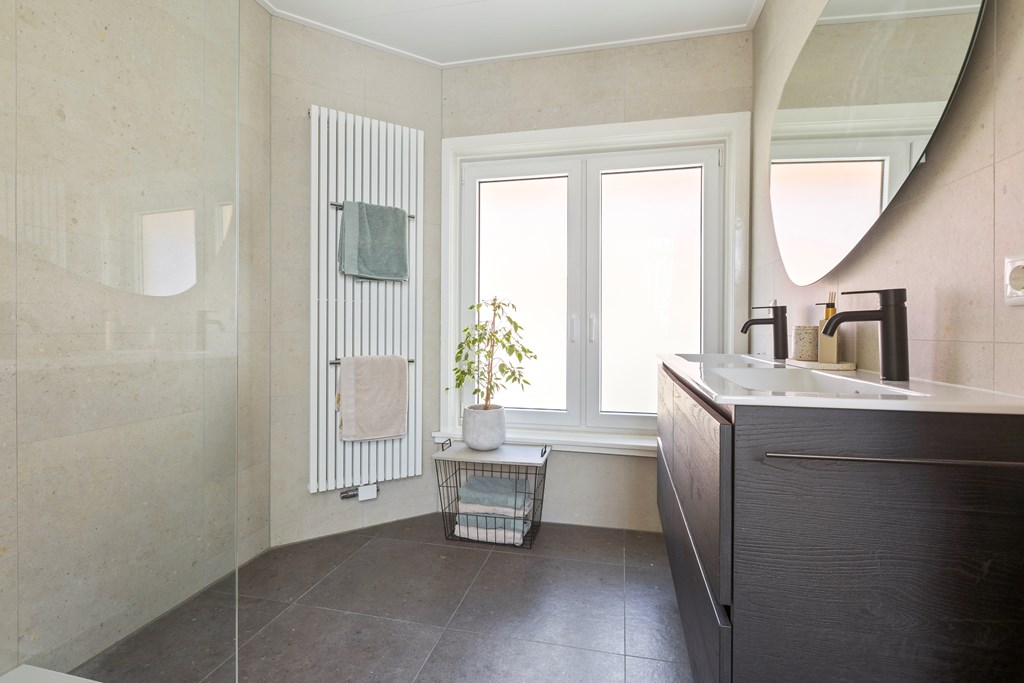 Property 28