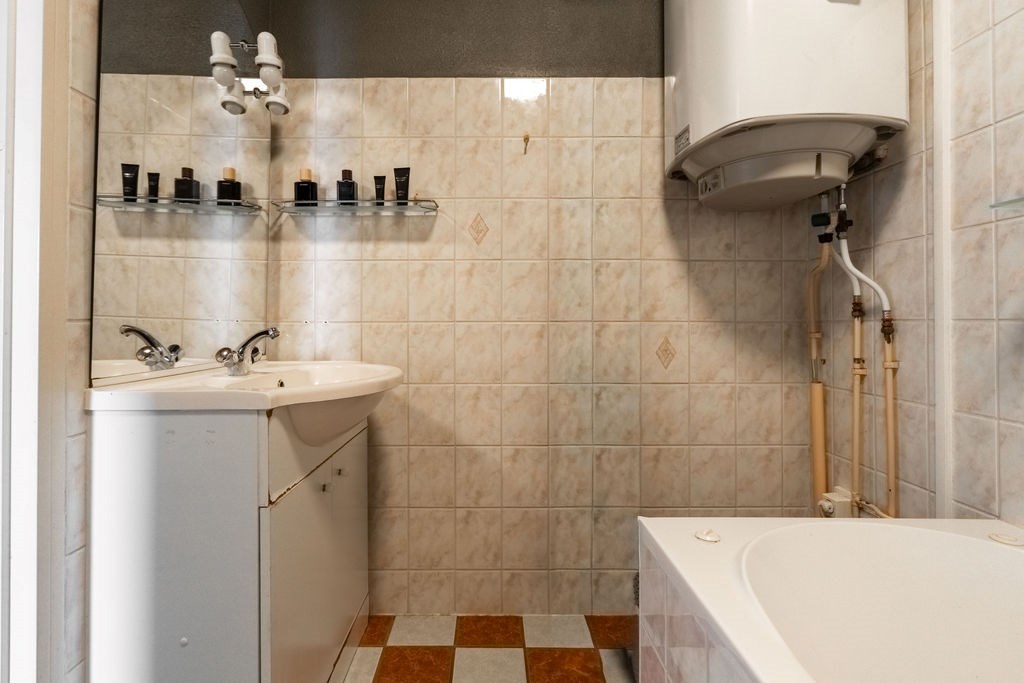 Property 32