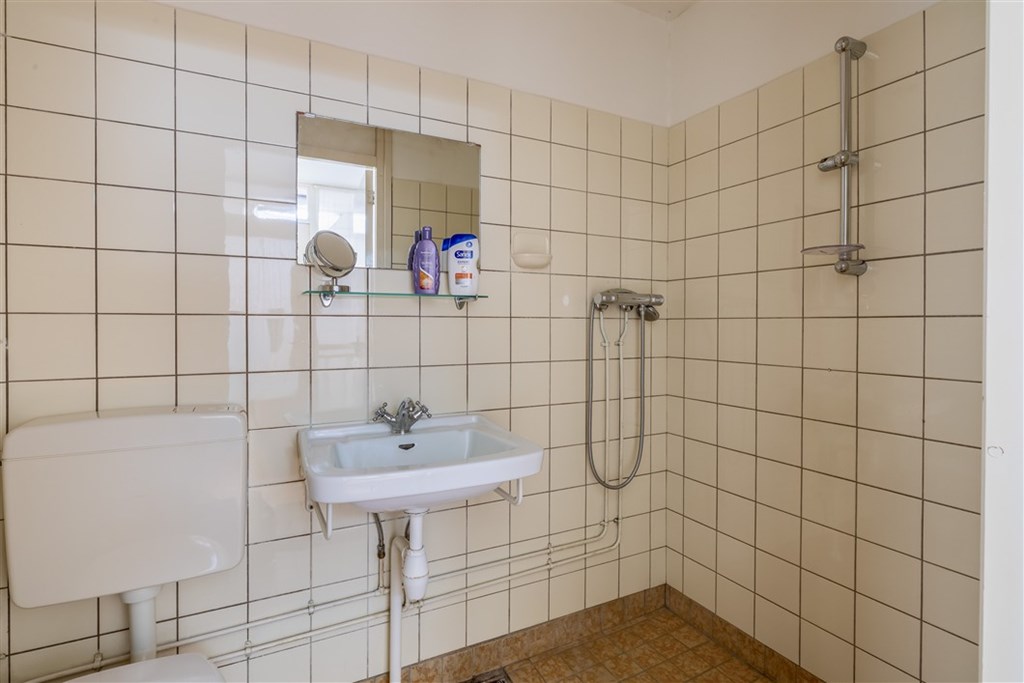 Property 28