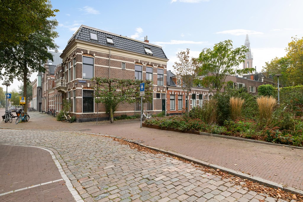Property 28